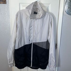 Men’s Under Armour white/black windbreaker